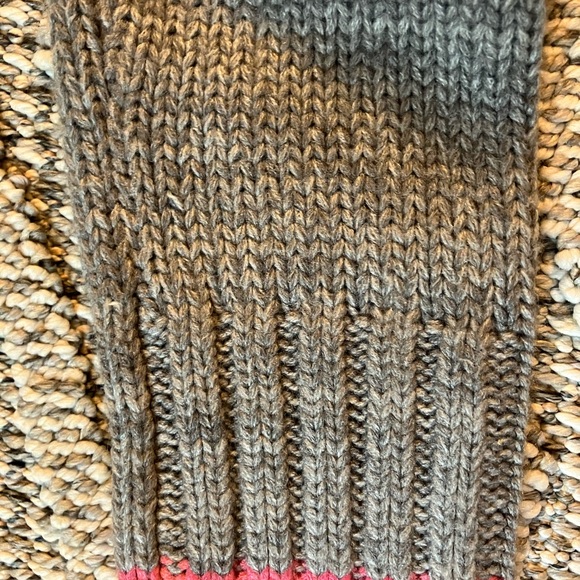 NWT Prince & Fox gray with pink trim half zip sweater - Picture 3 of 5